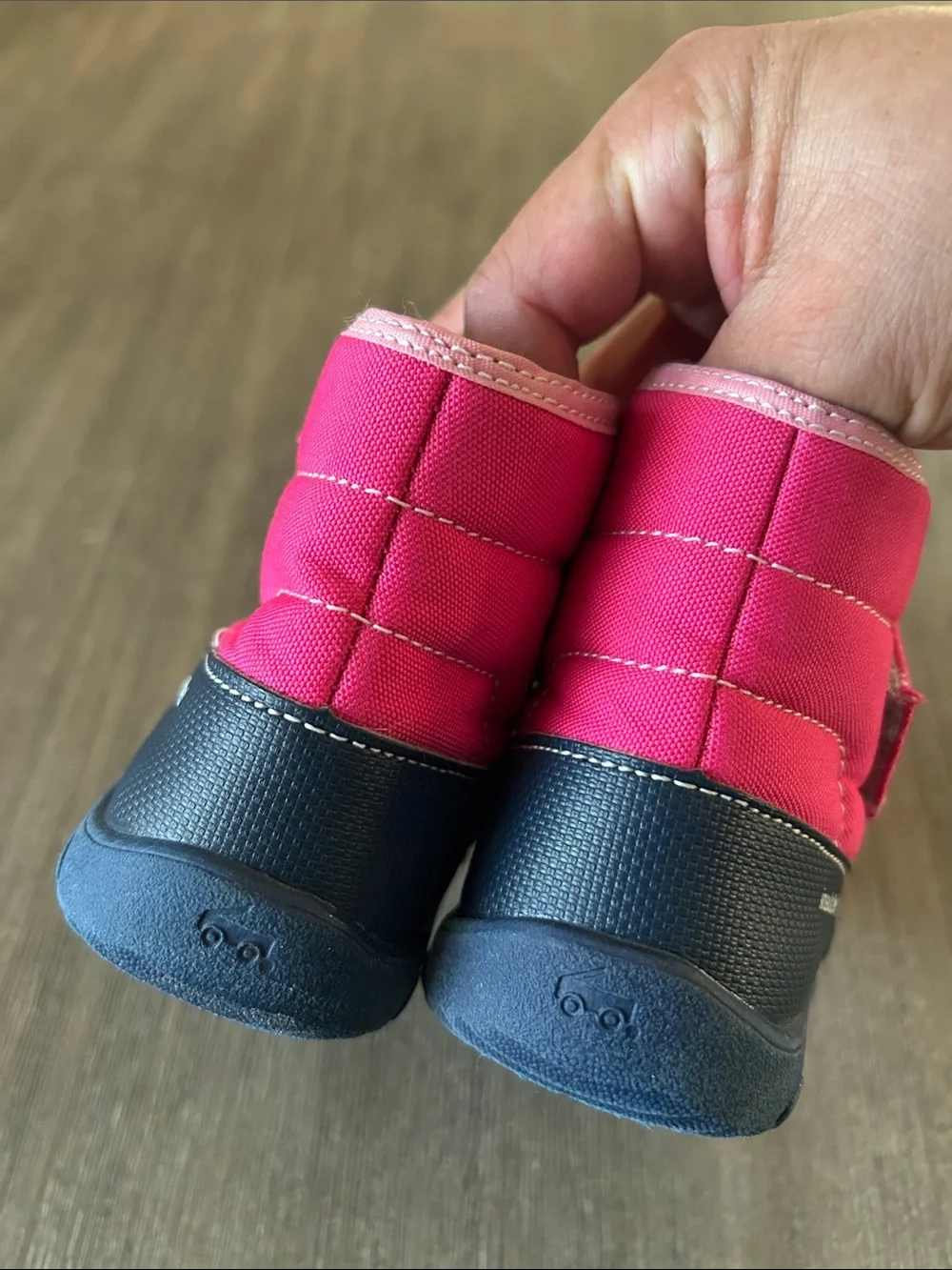 See Kai run Pink Heart Winter Boots - Cozy Insulated Toddler Shoes, Sz. 8, S/New